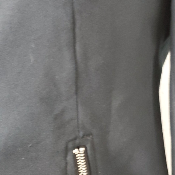 Black blazer - Picture 6 of 12